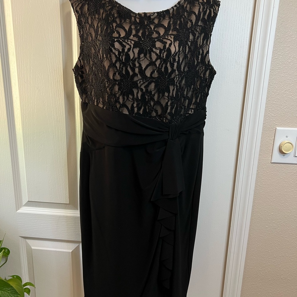 NWOT Tiana B. Black Lace Dress